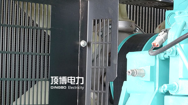 安裝柴油發(fā)電機(jī)組風(fēng)扇時(shí)要注意區(qū)別正反面